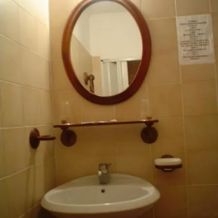 Eden Hotel