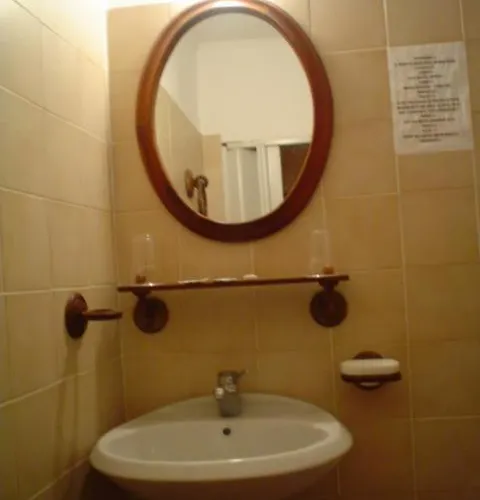 Eden Hotel