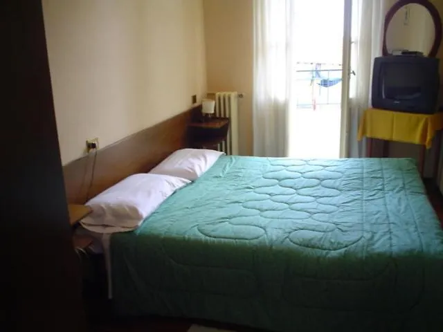 Hotel Eden